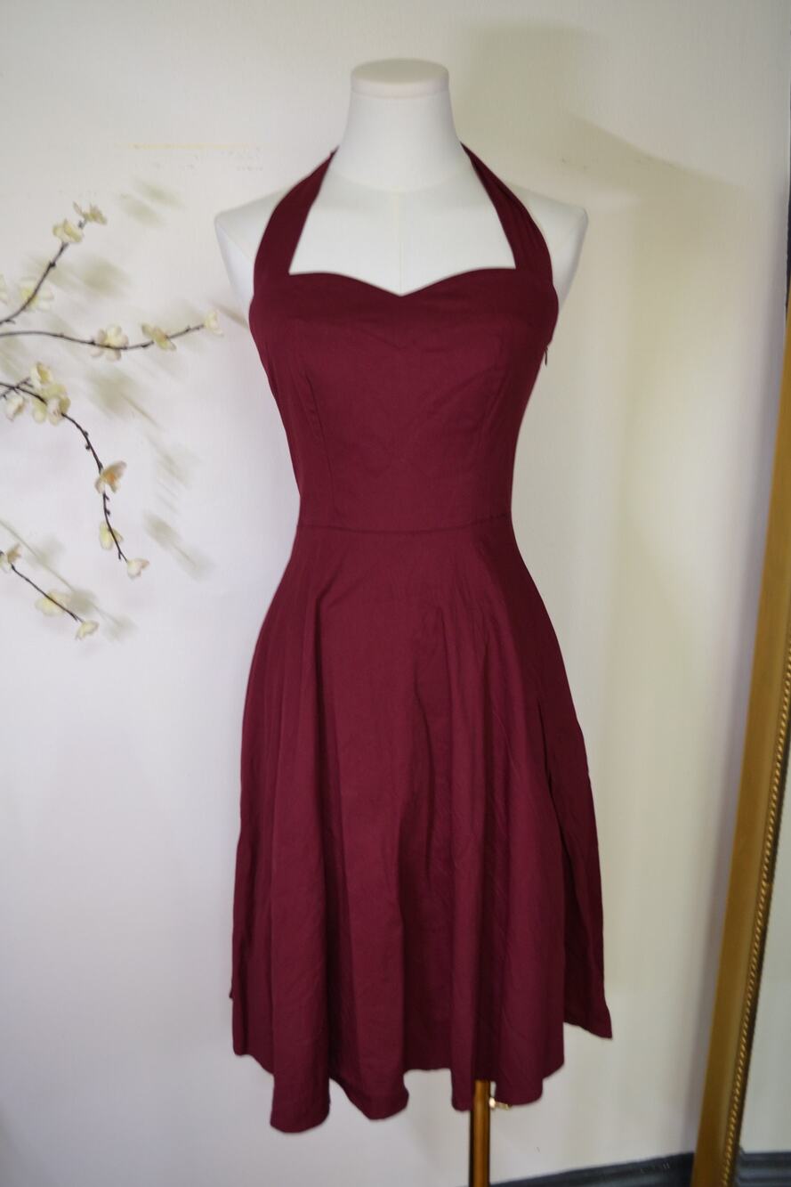 Retro 40s 50s Pin Up Inspired Sweetheart Neckline Halter A Line Dress Size: S